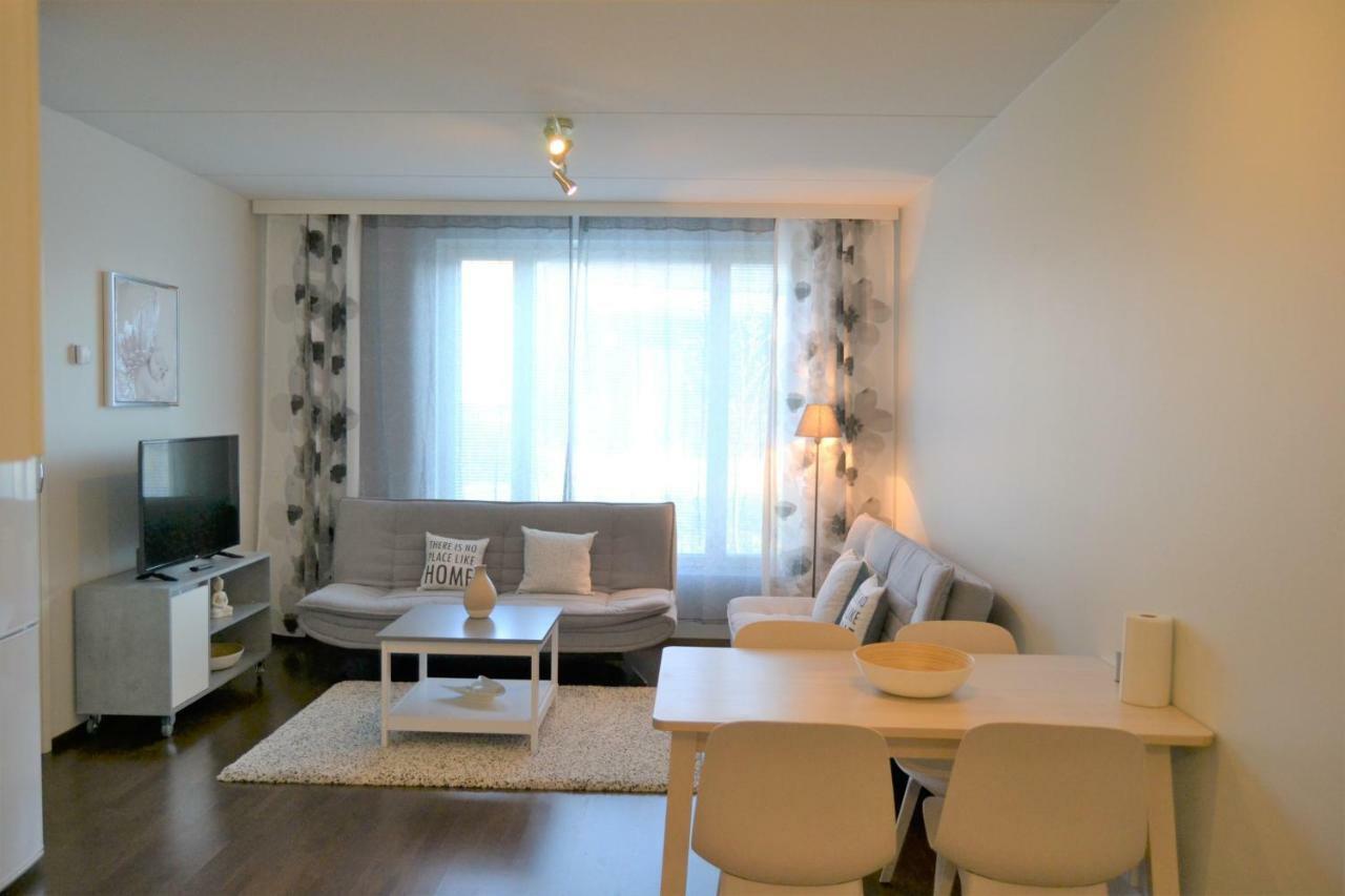 Galaxy Apartments Airport Vantaa Bagian luar foto